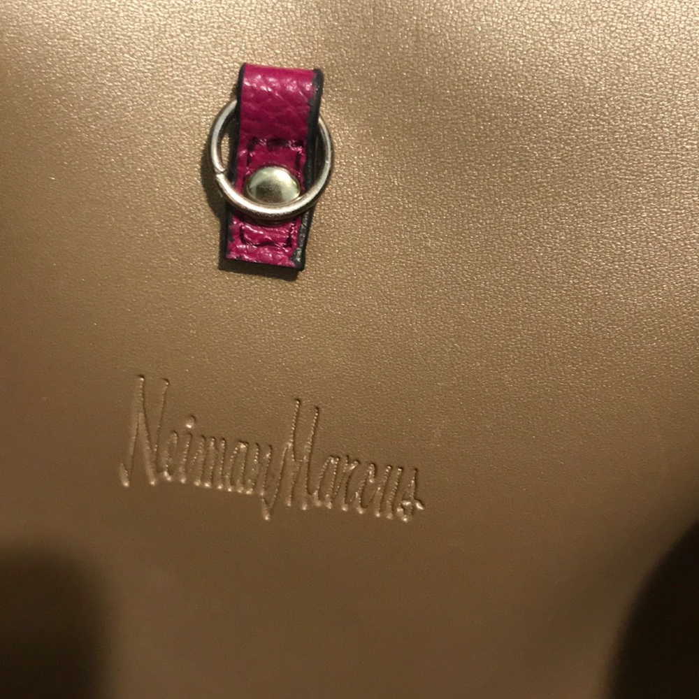 fuchsia bag - Picture 5 of 8